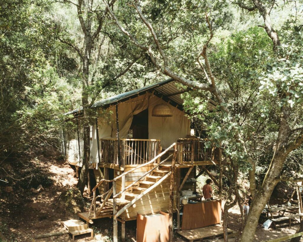 Eco glamping Portugal_ safari tent_tree house_close to nazaré and alcobaça